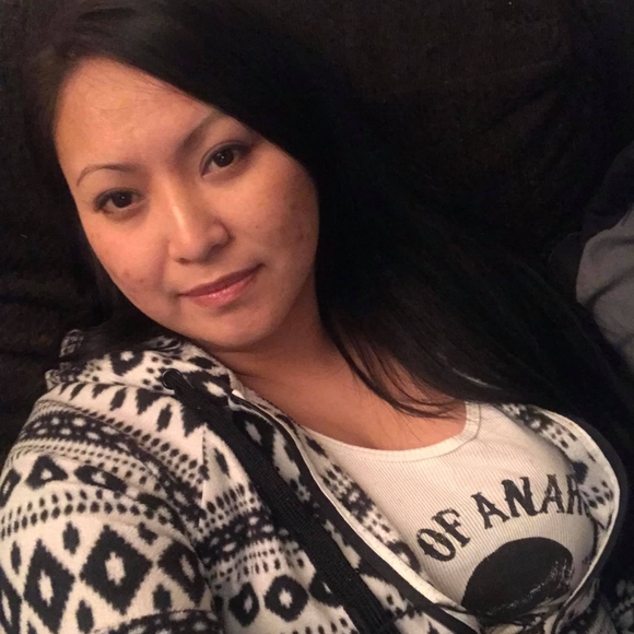 Meet your Posher, Terri - Picture 1 of 1